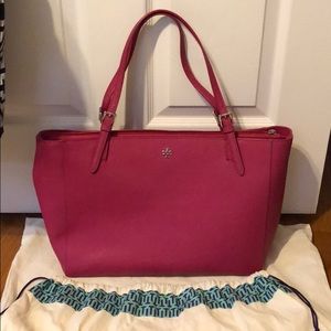 Tory Burch Robinson Tote in Pink